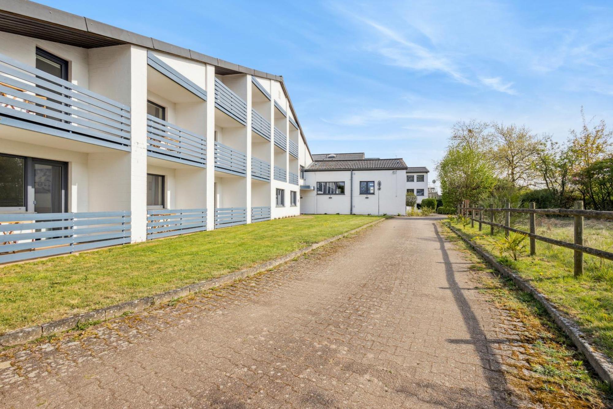 Sali Homes - Ferienwohnung In Kevelaer - Basic Екстериор снимка